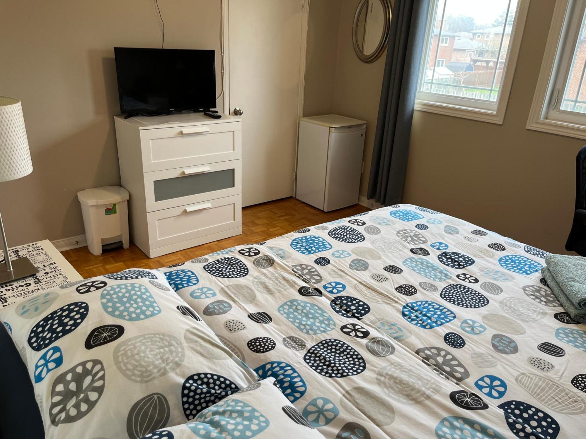 Comfort Rooms Near Toronto Airport มิสซิสซอกา ห้อง รูปภาพ