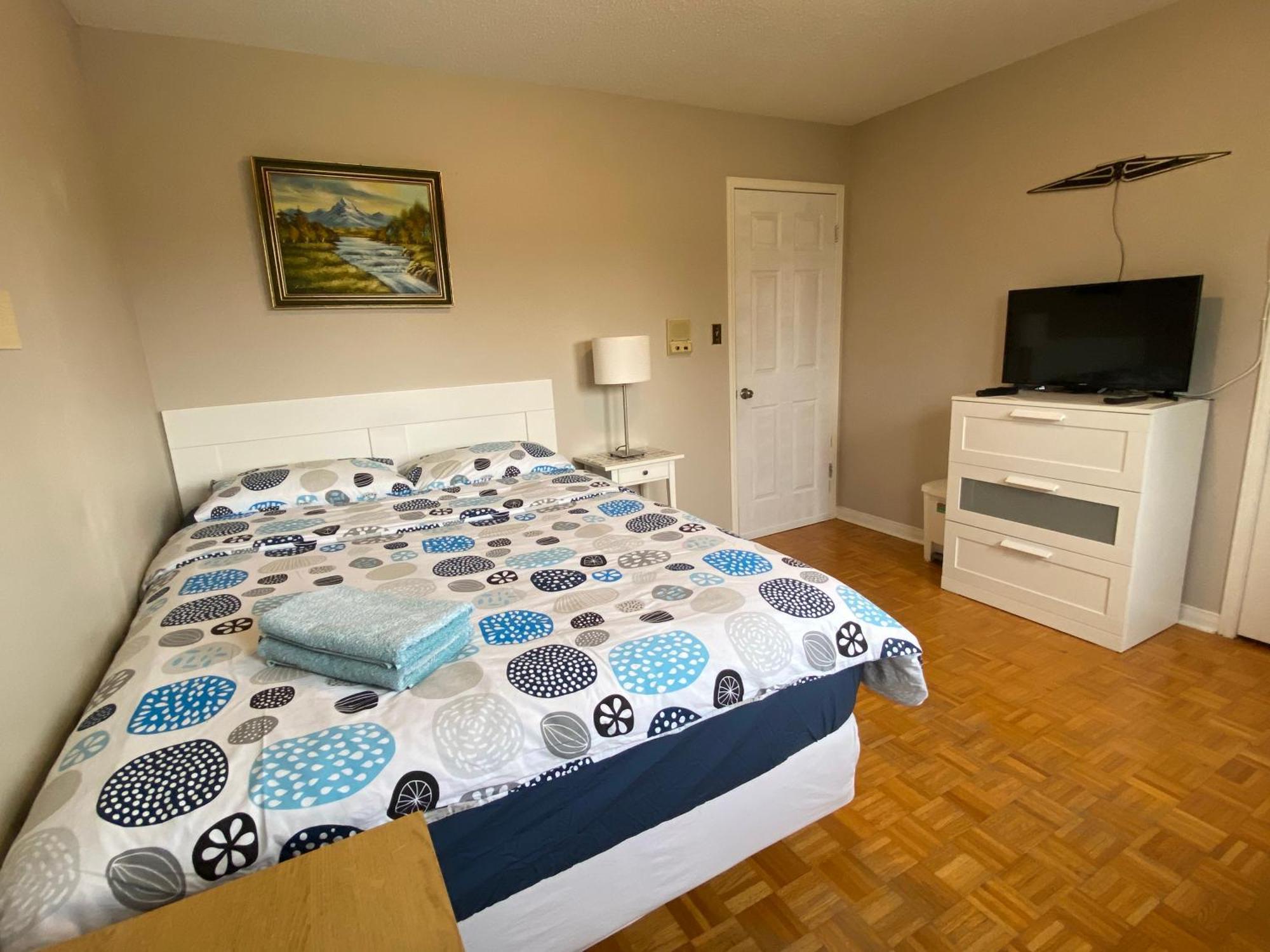 Comfort Rooms Near Toronto Airport มิสซิสซอกา ห้อง รูปภาพ